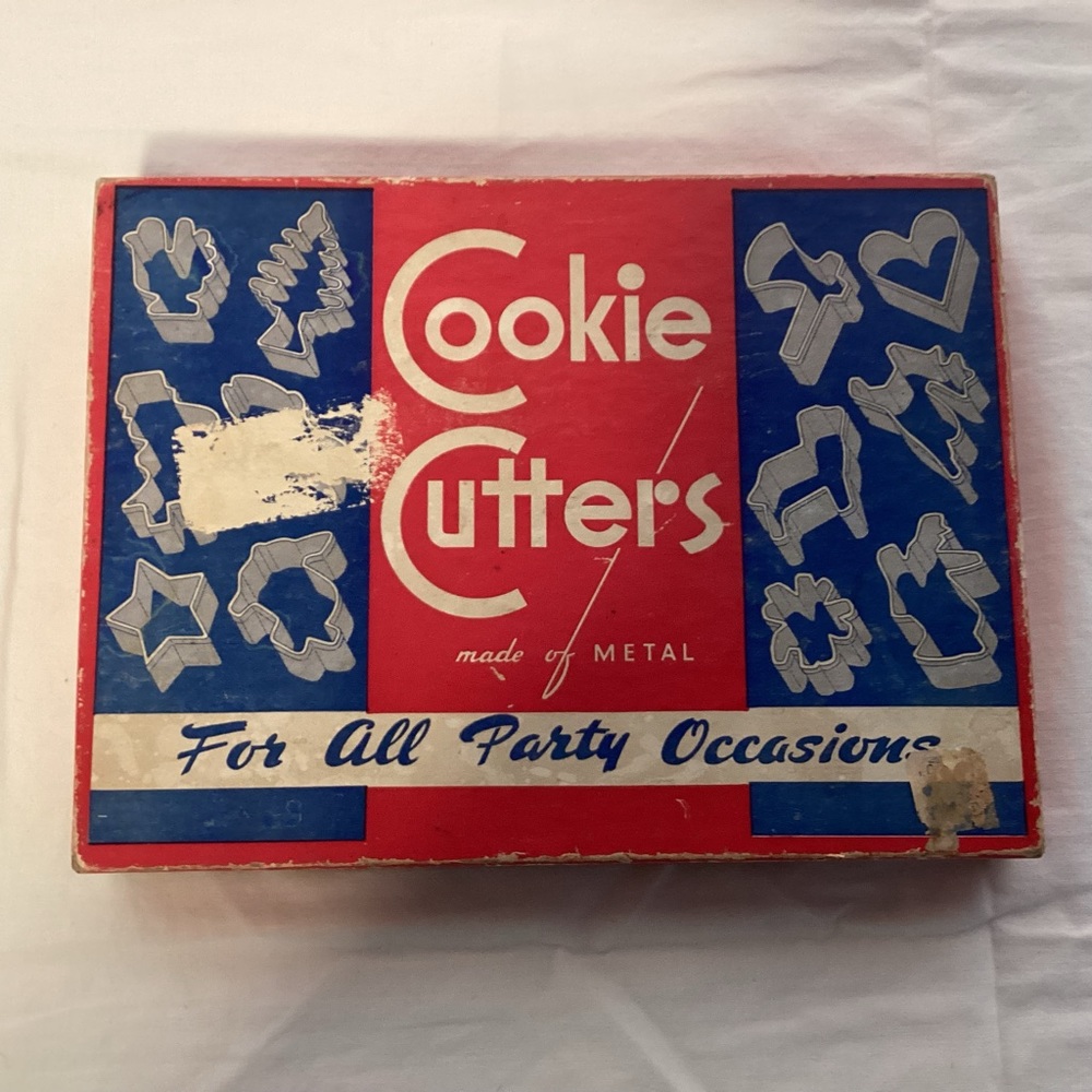 Vintage Cookie Cutters for all Party occasions in original box